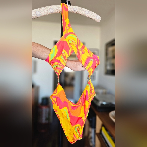 WeWoreWhat Other - WeWoreWhat Asymmetrical Cross Over One Piece Swimsuit Cherry Red